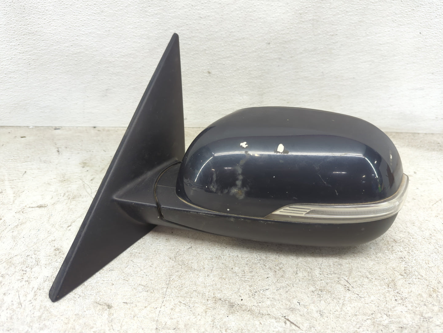 2014-2019 Kia Soul Driver Side View Mirror - Left Door Mirror OEM Used - Oemusedautoparts1.com