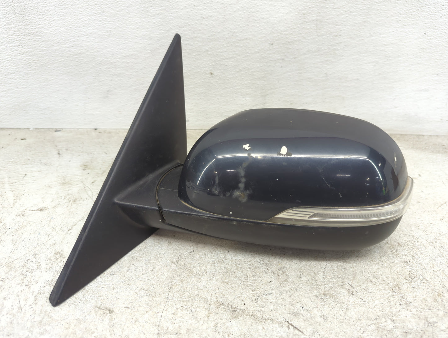 2014-2019 Kia Soul Driver Side View Mirror - Left Door Mirror OEM Used - Oemusedautoparts1.com