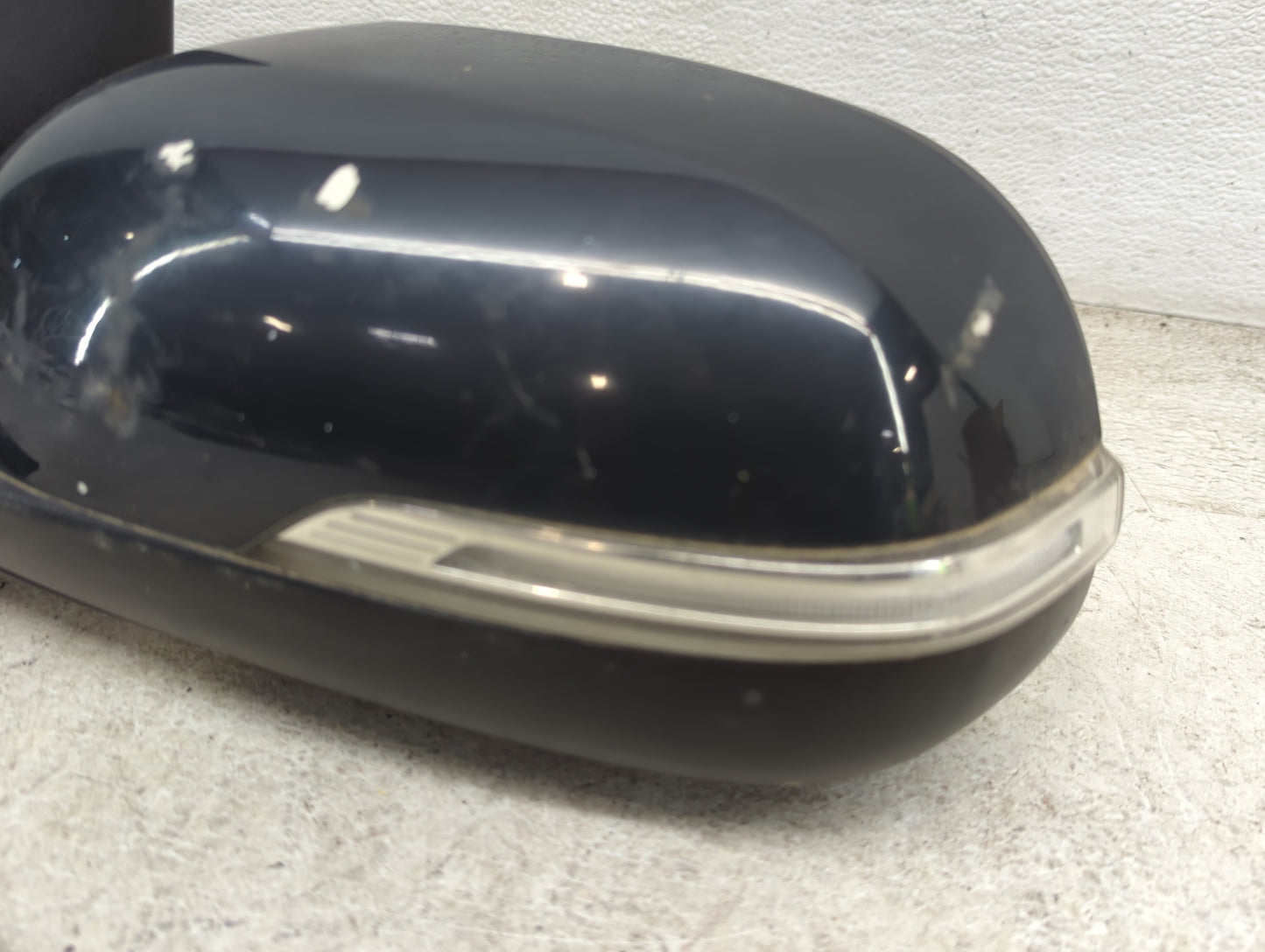 2014-2019 Kia Soul Driver Side View Mirror - Left Door Mirror OEM Used - Oemusedautoparts1.com