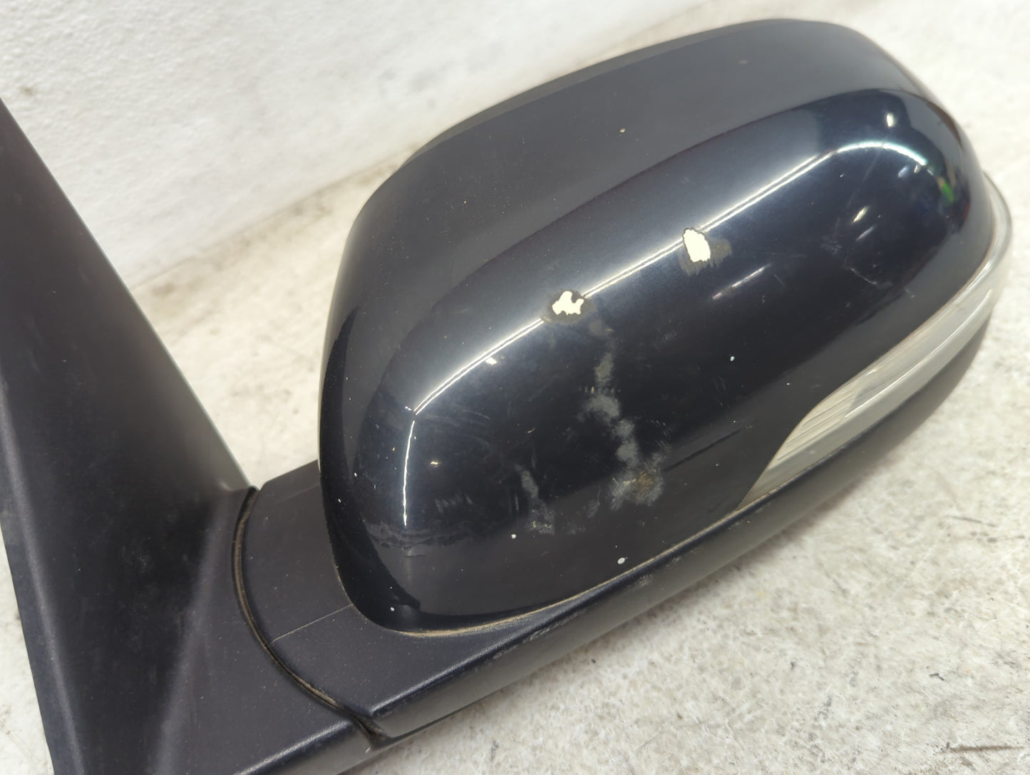 2014-2019 Kia Soul Driver Side View Mirror - Left Door Mirror OEM Used - Oemusedautoparts1.com