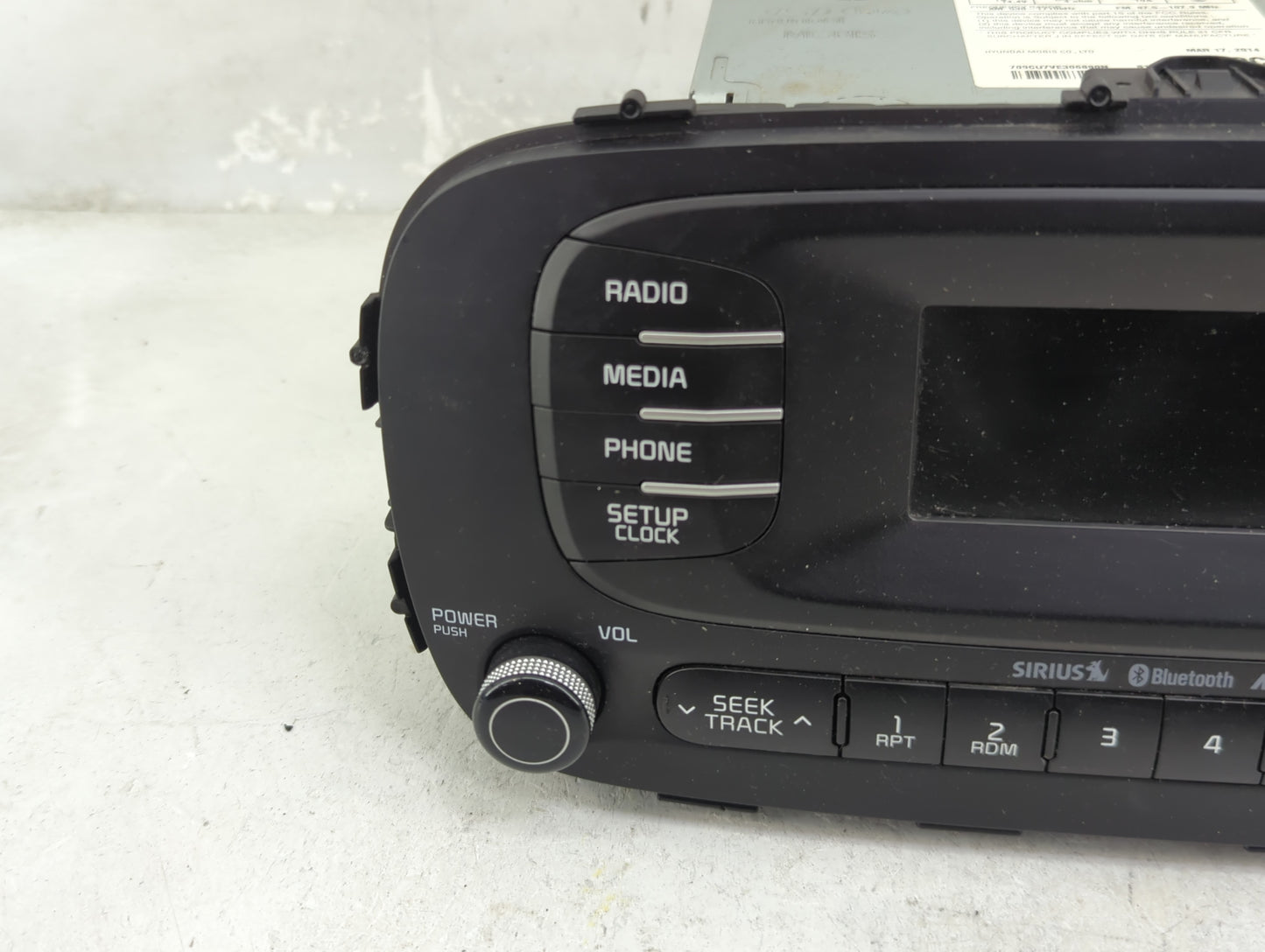 2014-2016 Kia Soul Radio AM FM Cd Player Receiver Replacement P/N:96170-B2090CA AM1A0B2AN Fits Fits 2014 2015 2016 OEM Used 