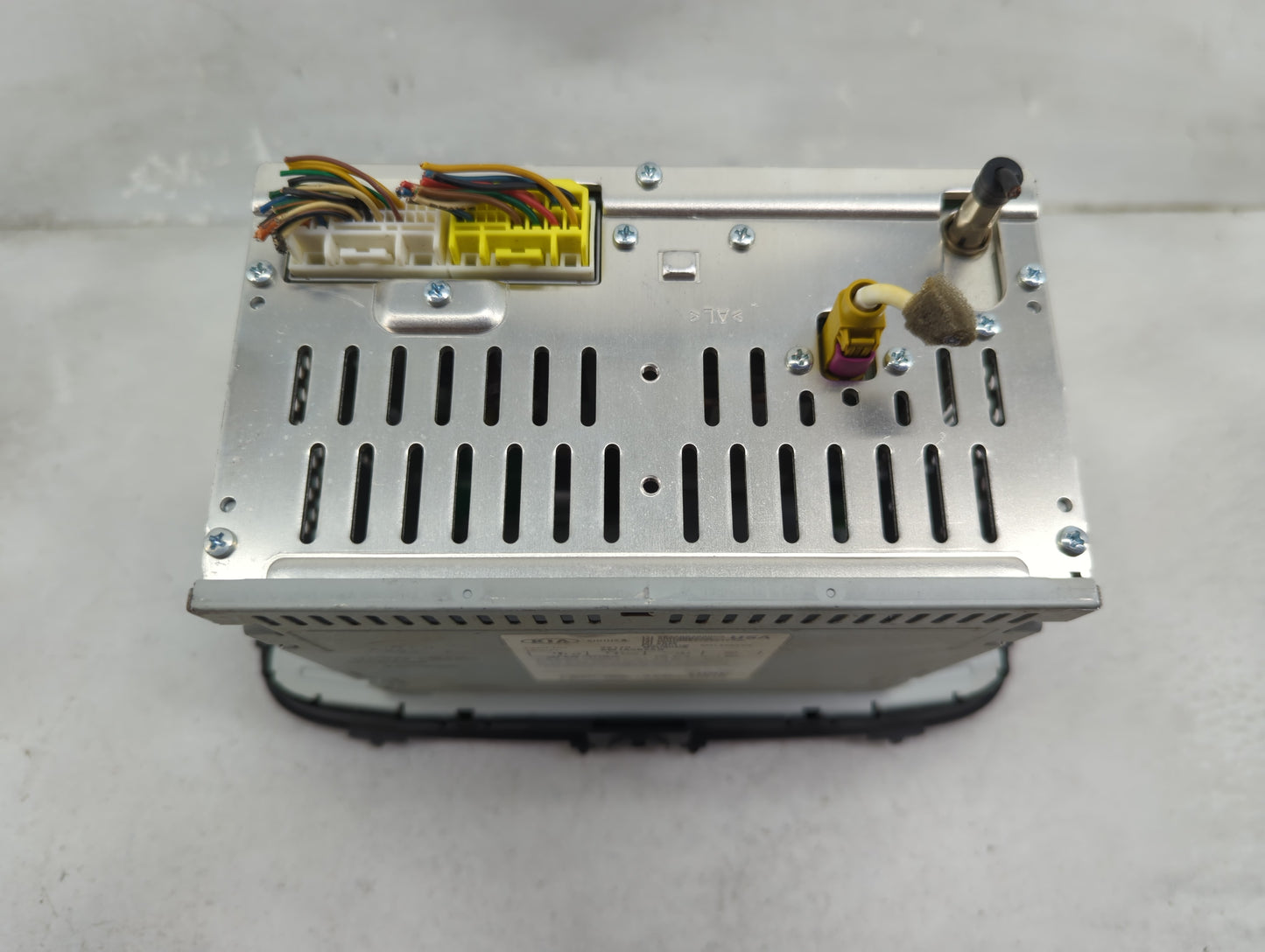 2014-2016 Kia Soul Radio AM FM Cd Player Receiver Replacement P/N:96170-B2090CA AM1A0B2AN Fits Fits 2014 2015 2016 OEM Used 