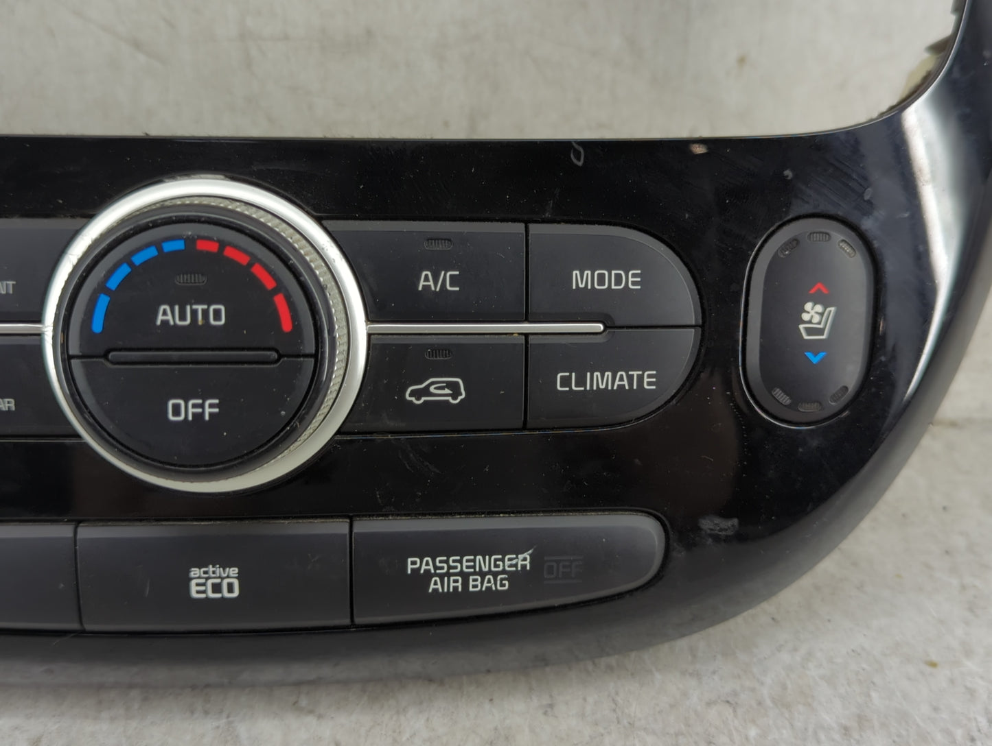 2014-2016 Kia Soul Climate Control Module Temperature AC/Heater Replacement P/N:97250-B2GS0CA Fits Fits 2014 2015 2016 OEM U