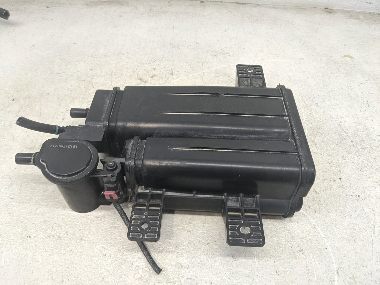 2014 Kia Soul Fuel Vapor Charcoal Canister 1462105 - Oemusedautoparts1.com