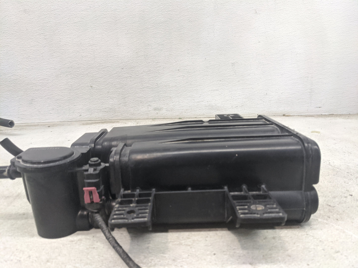 2014 Kia Soul Fuel Vapor Charcoal Canister 1462105 - Oemusedautoparts1.com