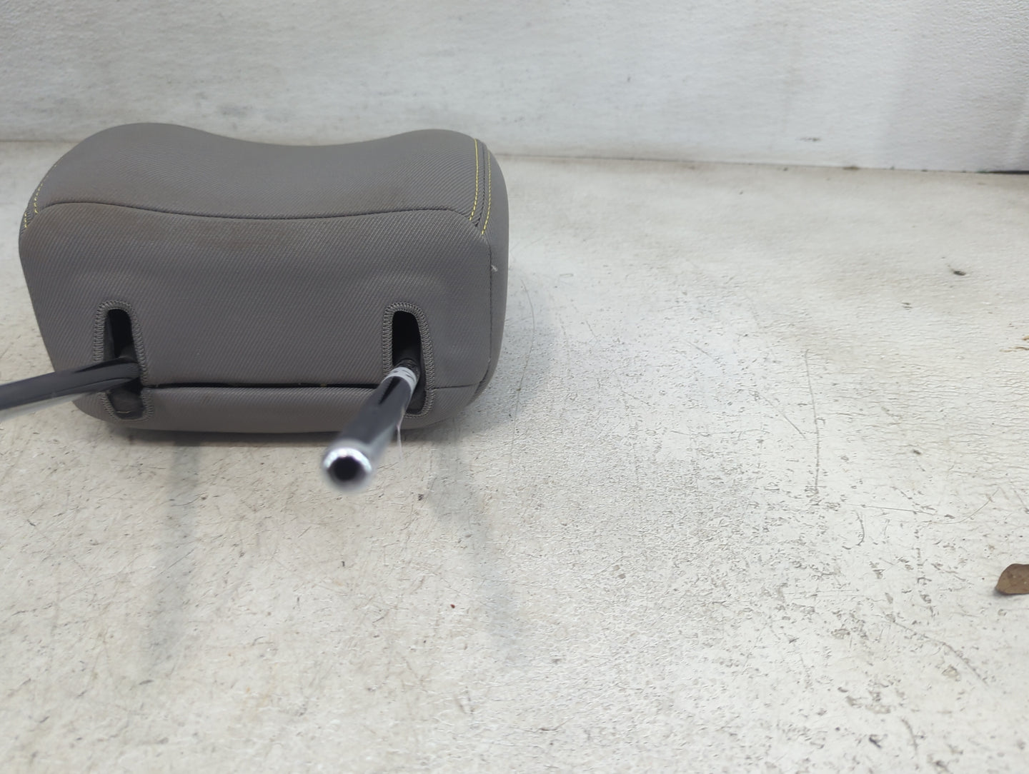 2014-2016 Kia Soul Headrest Head Rest Front Driver Seat Grey - Oemusedautoparts1.com