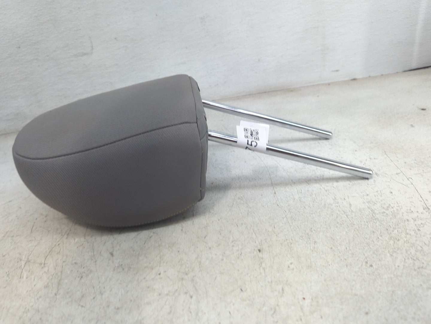 2014-2016 Kia Soul Headrest Head Rest Front Driver Seat Grey - Oemusedautoparts1.com