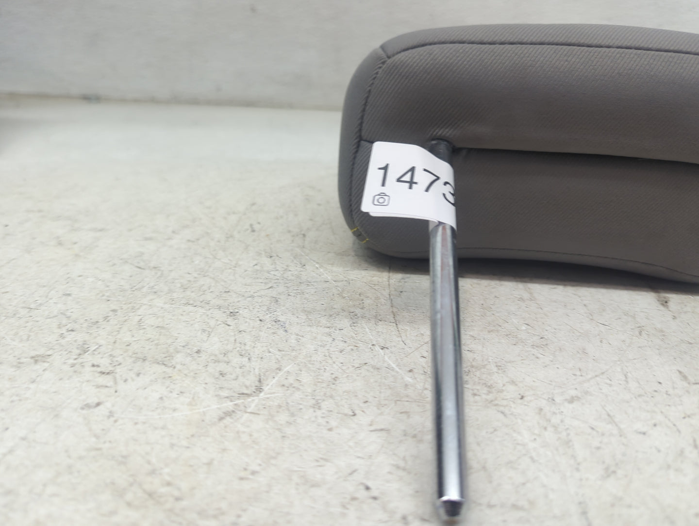 2014 Kia Soul Headrest Head Rest Rear Center Seat Fits OEM Used Auto Parts - Oemusedautoparts1.com