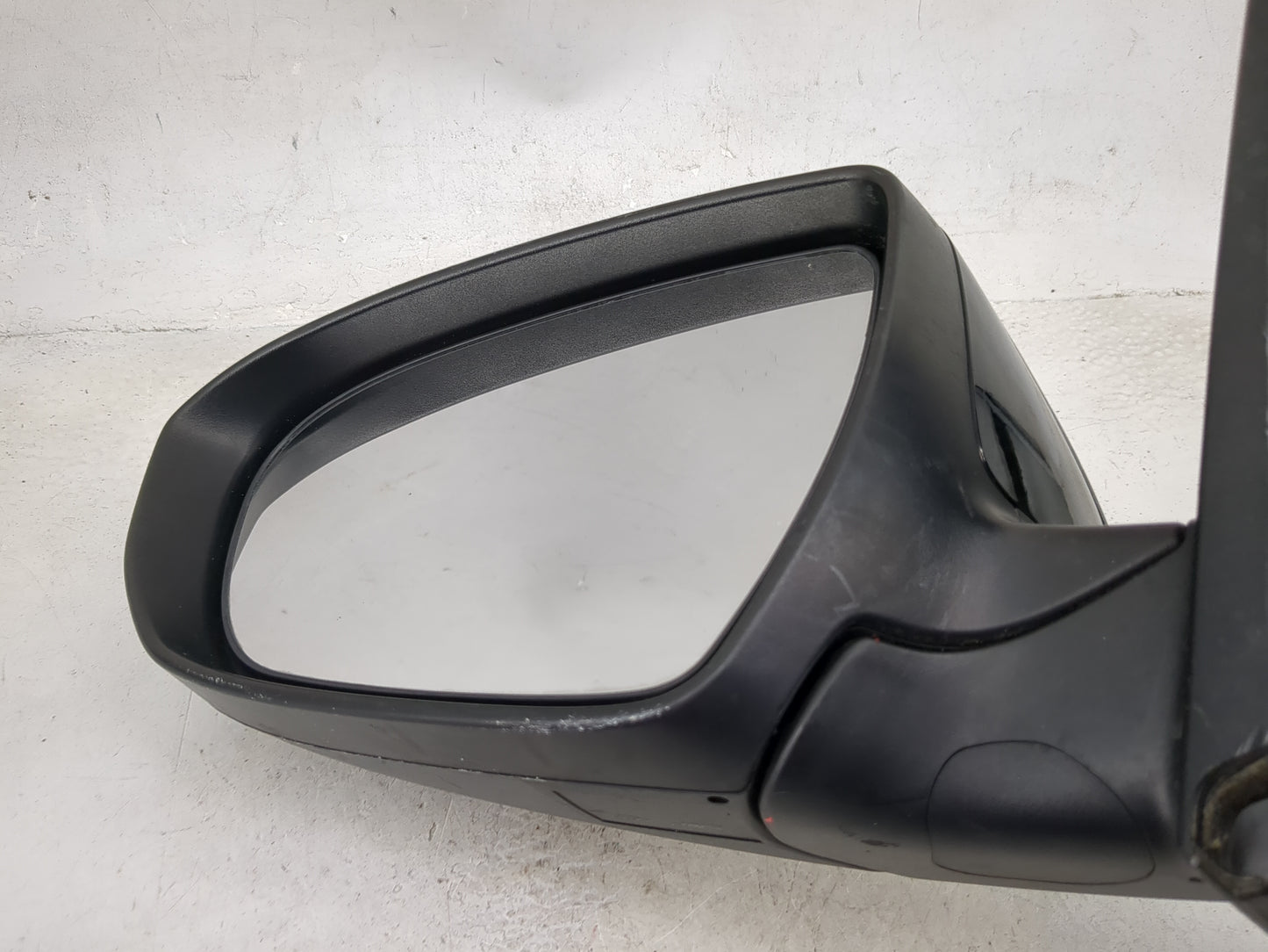 2014 Kia Soul Driver Side View Mirror - Left Door Mirror OEM Used - Oemusedautoparts1.com