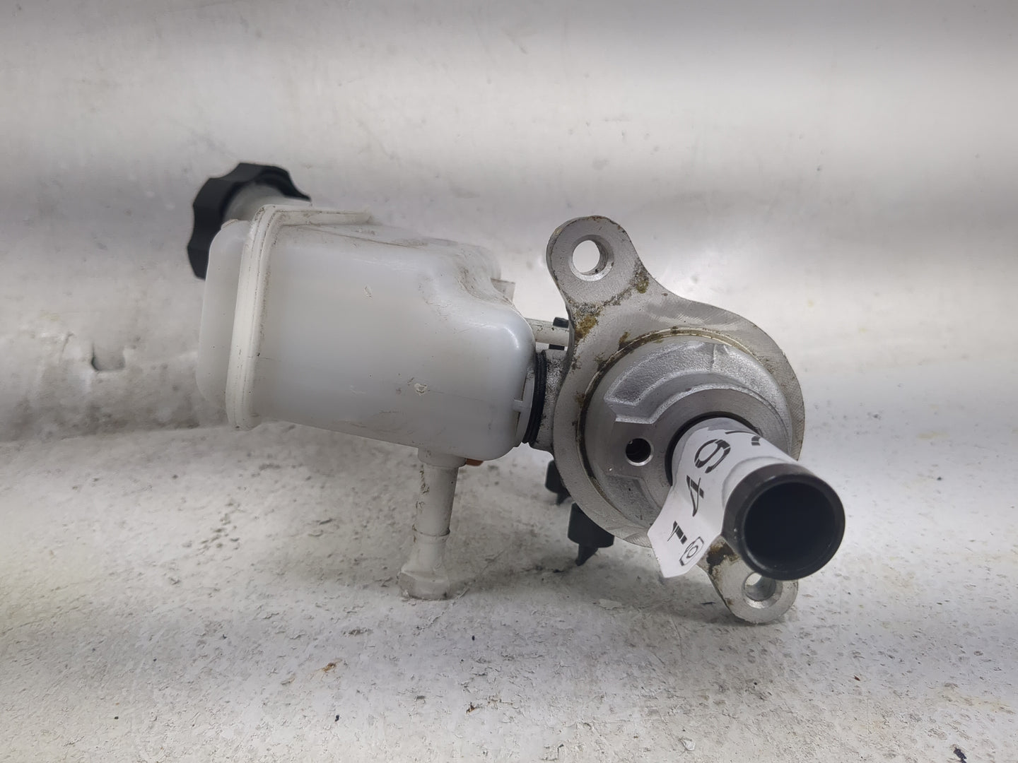 2014-2016 Kia Soul Brake Master Cylinder 1497987 - Oemusedautoparts1.com