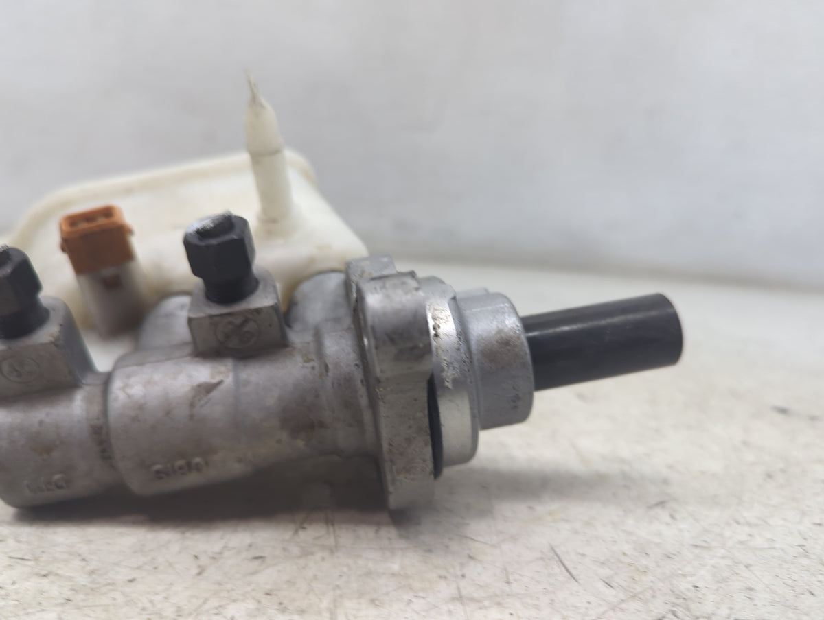 2014-2016 Kia Soul Brake Master Cylinder 1498235 - Oemusedautoparts1.com
