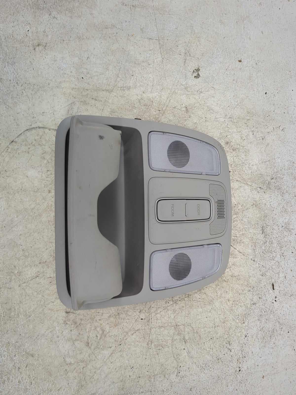 2014-2019 Kia Soul Overhead Roof Console Gray - Oemusedautoparts1.com