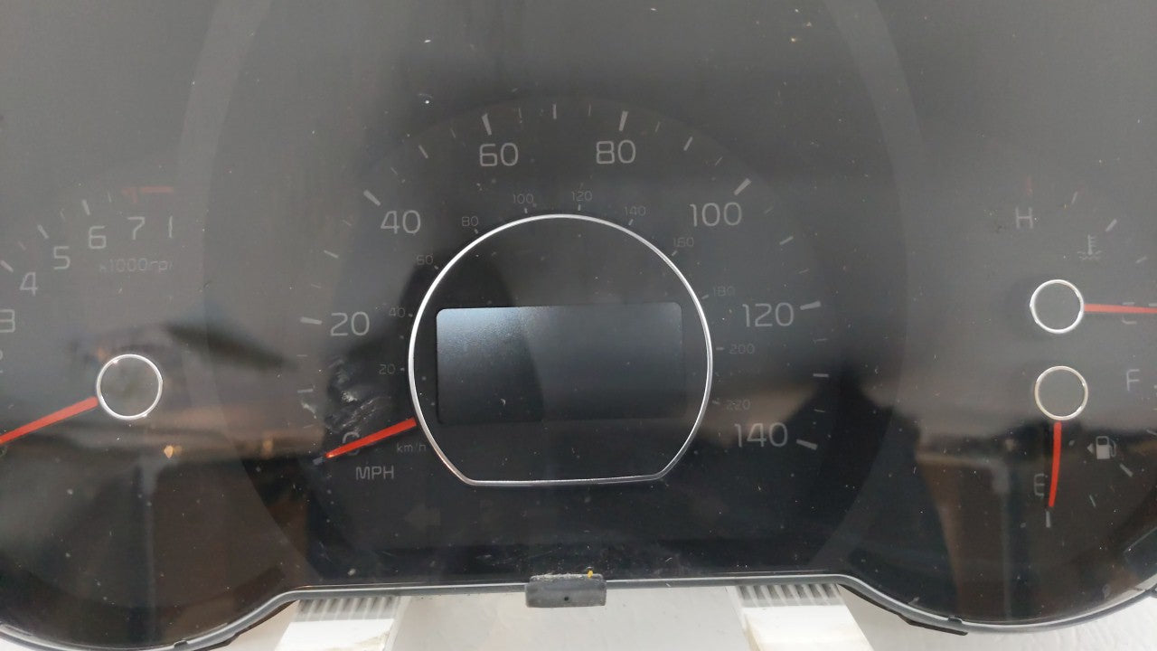 2014-2015 Kia Soul Instrument Cluster Speedometer Gauges P/N:94006-B2510 94006-B2520 Fits Fits 2014 2015 OEM Used Auto Parts