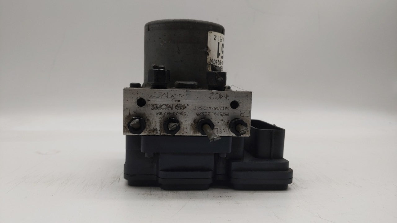 2014-2015 Kia Soul ABS Pump Control Module Replacement P/N:58900-B2506 58929-B2506 Fits Fits 2014 2015 OEM Used Auto Parts -
