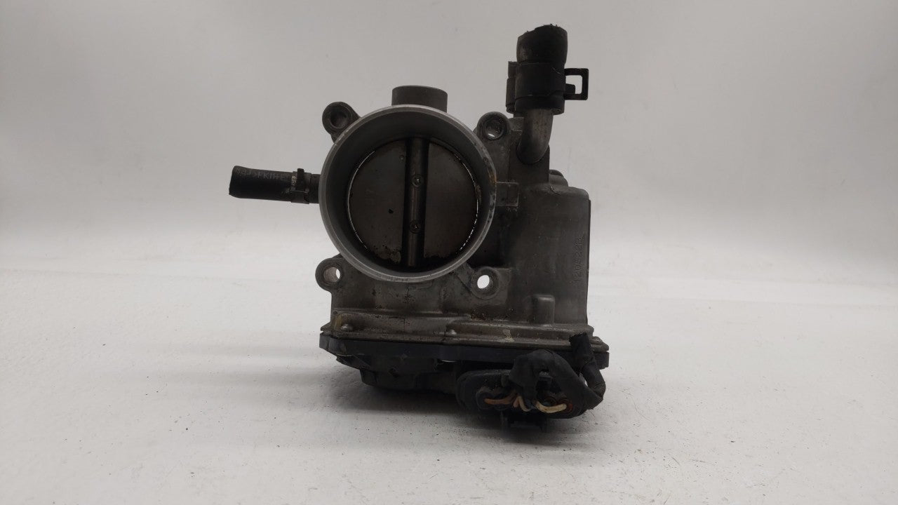 2012-2019 Kia Soul Throttle Body P/N:5302-1S02 35100-2B300 Fits Fits 2012 2013 2014 2015 2016 2017 2018 2019 OEM Used Auto P