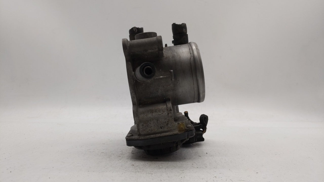 2012-2019 Kia Soul Throttle Body P/N:5302-1S02 35100-2B300 Fits Fits 2012 2013 2014 2015 2016 2017 2018 2019 OEM Used Auto P