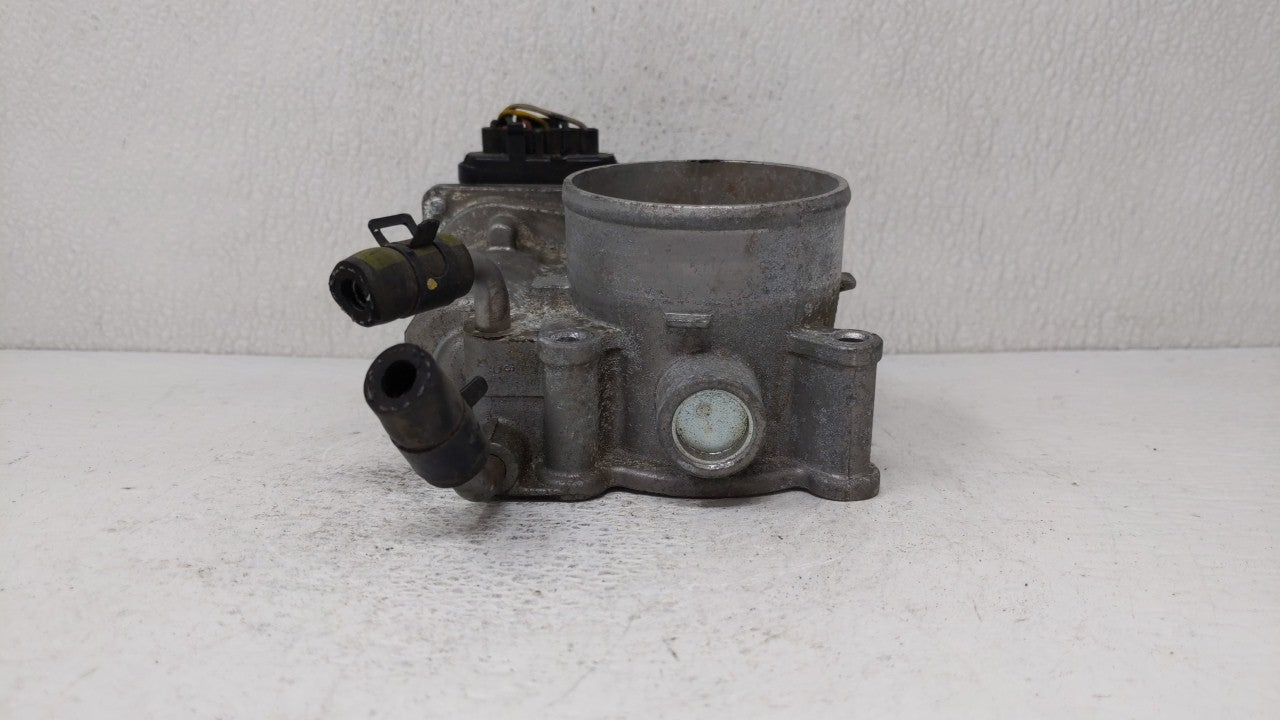 2014-2019 Kia Soul Throttle Body P/N:35100-2E000 Fits Fits 2011 2012 2013 2014 2015 2016 2017 2018 2019 OEM Used Auto Parts 