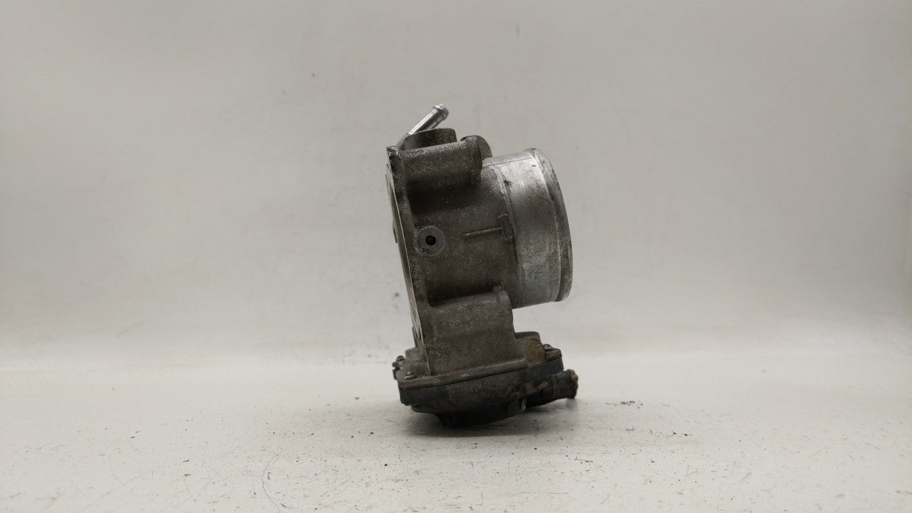 2014-2019 Kia Soul Throttle Body P/N:35100-2E000 Fits Fits 2011 2012 2013 2014 2015 2016 2017 2018 2019 OEM Used Auto Parts 