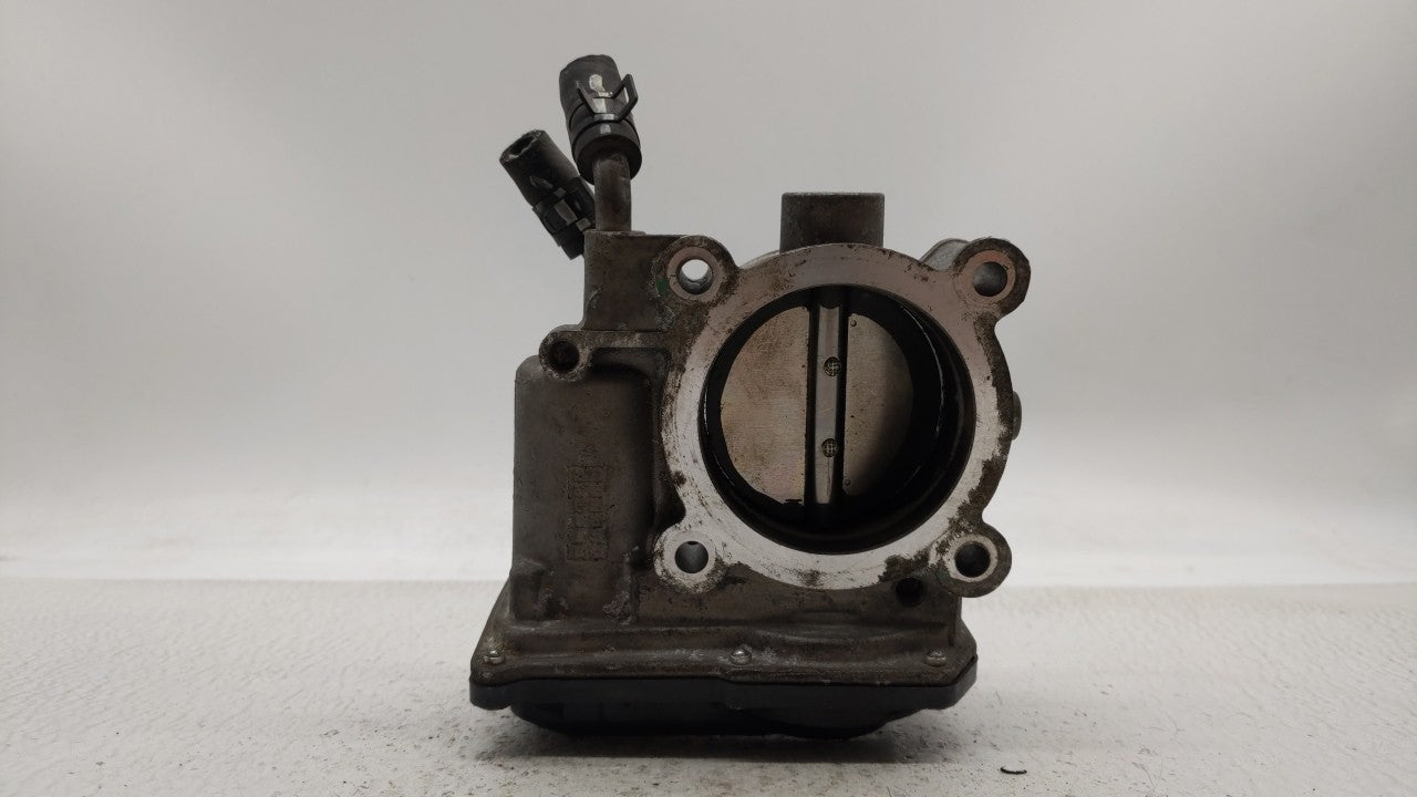 2014-2019 Kia Soul Throttle Body P/N:35100-2E000 Fits Fits 2011 2012 2013 2014 2015 2016 2017 2018 2019 OEM Used Auto Parts 