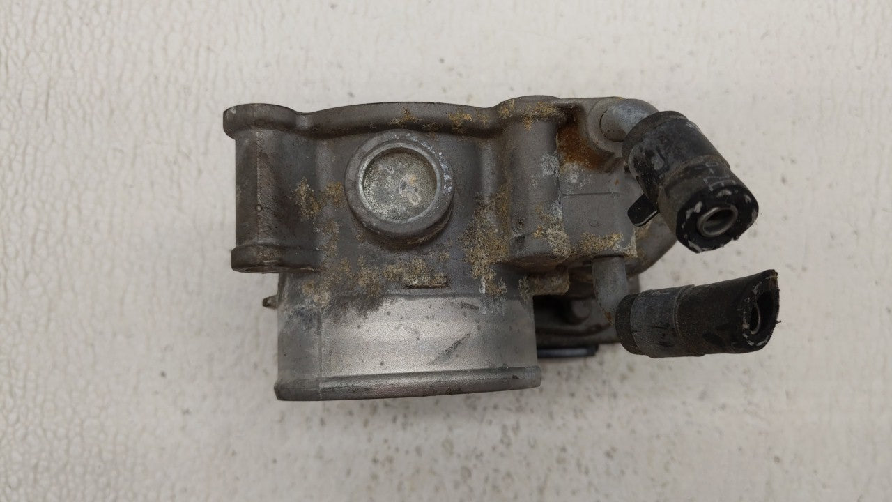 2014-2019 Kia Soul Throttle Body P/N:35100-2E000 Fits Fits 2011 2012 2013 2014 2015 2016 2017 2018 2019 OEM Used Auto Parts 