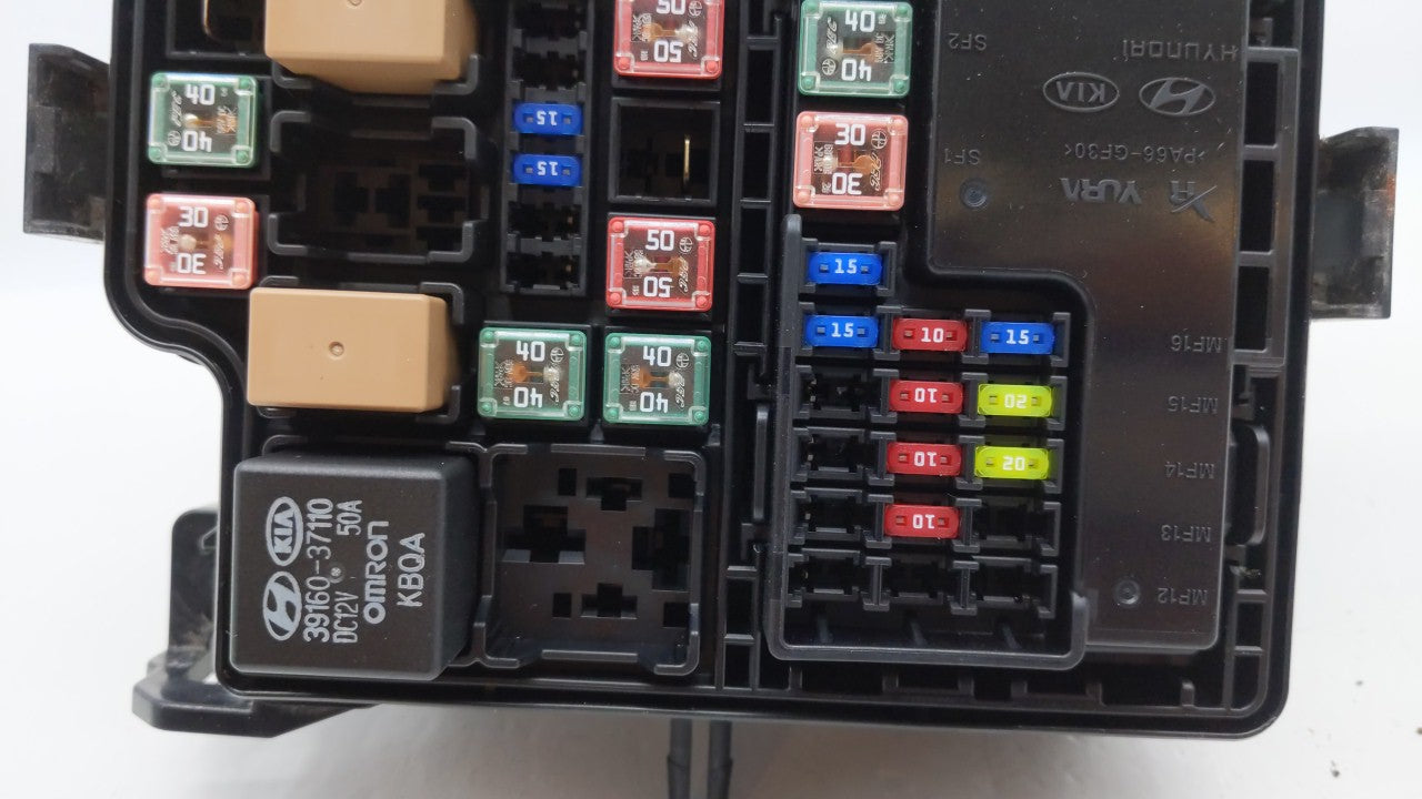 2014 Kia Soul Fusebox Fuse Box Panel Relay Module P/N:91950-B2090 91950-B2050 Fits OEM Used Auto Parts - Oemusedautoparts1.c