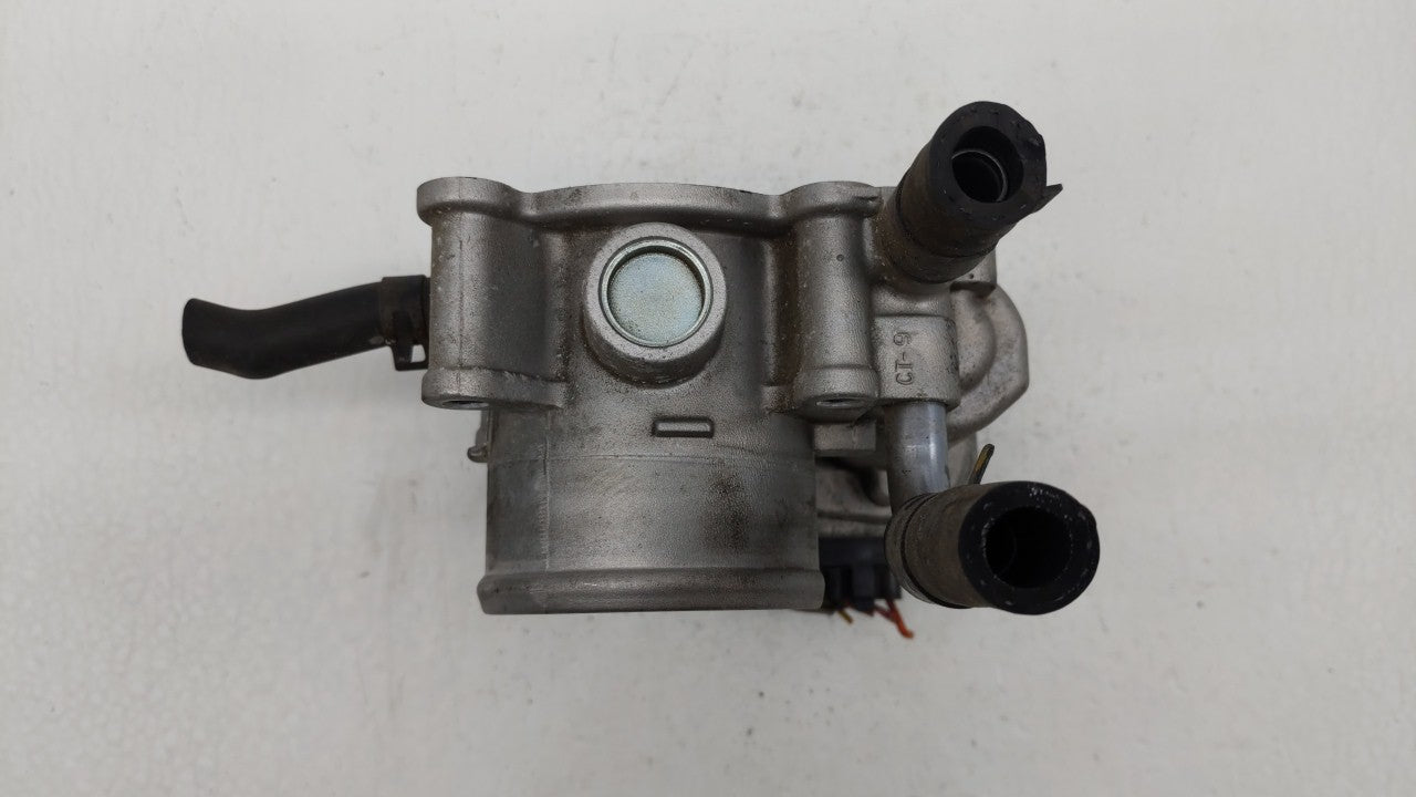 2012-2019 Kia Soul Throttle Body P/N:5302-1S02 35100-2B300 Fits Fits 2012 2013 2014 2015 2016 2017 2018 2019 OEM Used Auto P