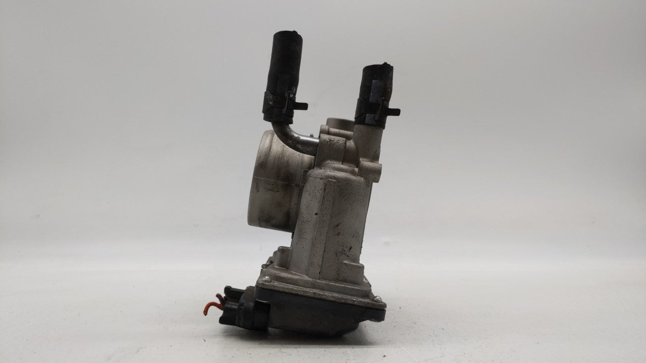 2012-2019 Kia Soul Throttle Body P/N:5302-1S02 35100-2B300 Fits Fits 2012 2013 2014 2015 2016 2017 2018 2019 OEM Used Auto P