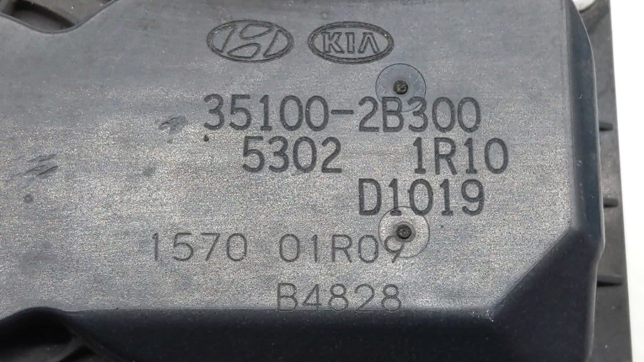 2012-2019 Kia Soul Throttle Body P/N:5302-1S02 35100-2B300 Fits Fits 2012 2013 2014 2015 2016 2017 2018 2019 OEM Used Auto P