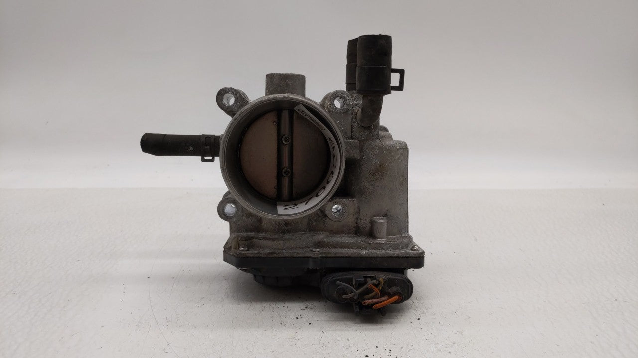 2012-2019 Kia Soul Throttle Body P/N:5302-1S02 35100-2B300 Fits Fits 2012 2013 2014 2015 2016 2017 2018 2019 OEM Used Auto P