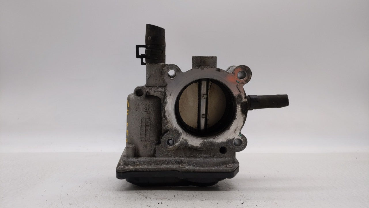 2012-2019 Kia Soul Throttle Body P/N:5302-1S02 35100-2B300 Fits Fits 2012 2013 2014 2015 2016 2017 2018 2019 OEM Used Auto P
