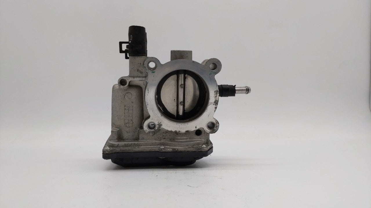 2012-2019 Kia Soul Throttle Body P/N:5302-1S02 35100-2B300 Fits Fits 2012 2013 2014 2015 2016 2017 2018 2019 OEM Used Auto P