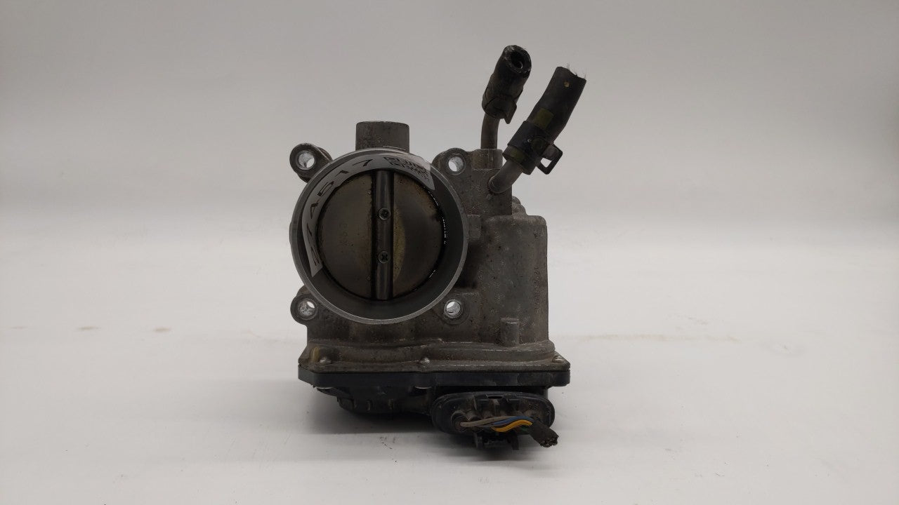 2014-2019 Kia Soul Throttle Body P/N:35100-2E000 Fits Fits 2011 2012 2013 2014 2015 2016 2017 2018 2019 OEM Used Auto Parts 