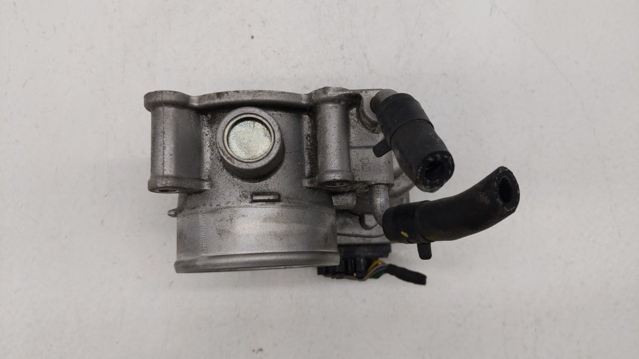 2014-2019 Kia Soul Throttle Body P/N:35100-2E000 Fits Fits 2011 2012 2013 2014 2015 2016 2017 2018 2019 OEM Used Auto Parts 