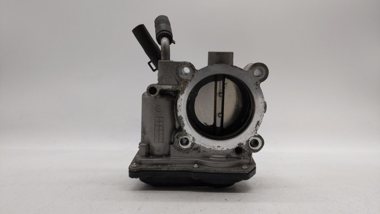 2014-2019 Kia Soul Throttle Body P/N:35100-2E000 Fits Fits 2011 2012 2013 2014 2015 2016 2017 2018 2019 OEM Used Auto Parts 