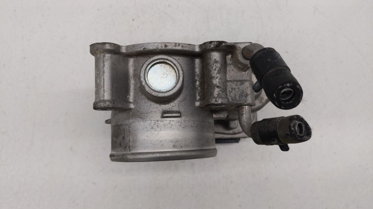 2014-2019 Kia Soul Throttle Body P/N:35100-2E000 Fits Fits 2011 2012 2013 2014 2015 2016 2017 2018 2019 OEM Used Auto Parts 