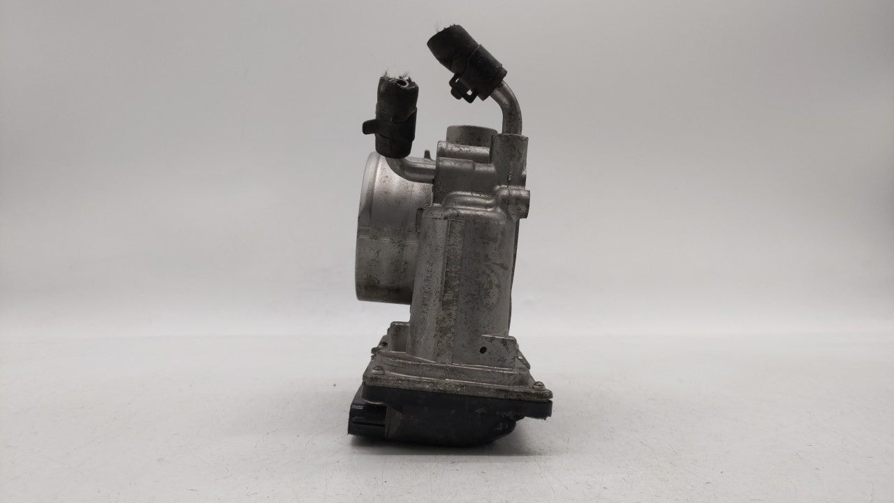 2014-2019 Kia Soul Throttle Body P/N:35100-2E000 Fits Fits 2011 2012 2013 2014 2015 2016 2017 2018 2019 OEM Used Auto Parts 