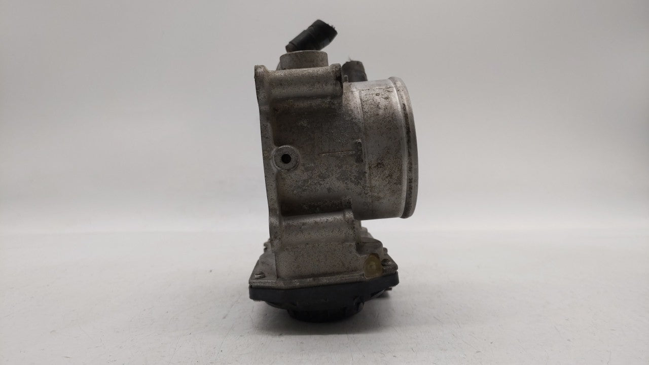 2014-2019 Kia Soul Throttle Body P/N:35100-2E000 Fits Fits 2011 2012 2013 2014 2015 2016 2017 2018 2019 OEM Used Auto Parts 