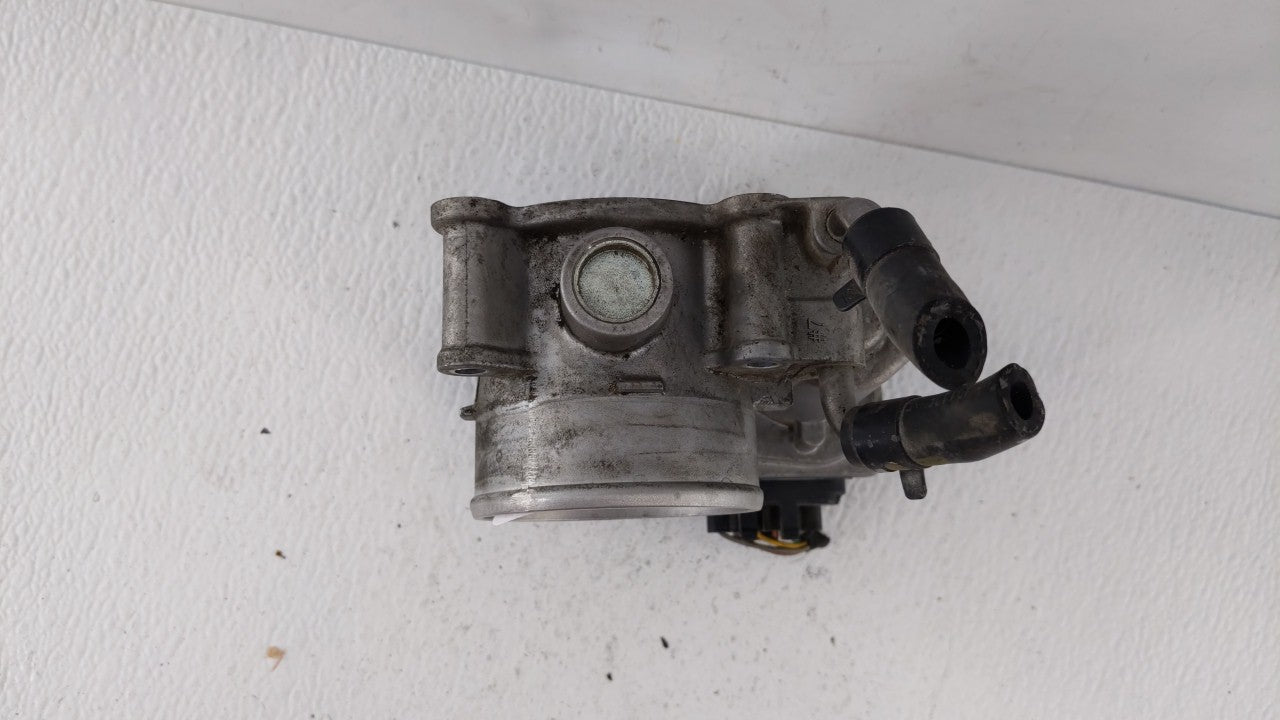 2014-2019 Kia Soul Throttle Body P/N:35100-2E710 35100-2E000 Fits Fits 2011 2012 2013 2014 2015 2016 2017 2018 2019 OEM Used