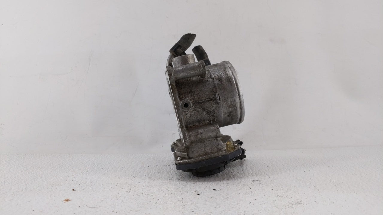 2014-2019 Kia Soul Throttle Body P/N:35100-2E710 35100-2E000 Fits Fits 2011 2012 2013 2014 2015 2016 2017 2018 2019 OEM Used