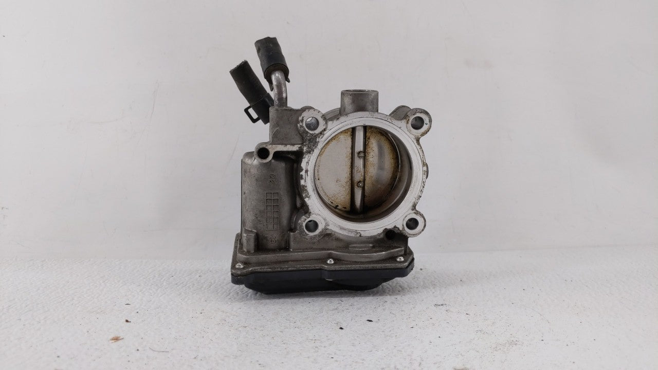 2014-2019 Kia Soul Throttle Body P/N:35100-2E710 35100-2E000 Fits Fits 2011 2012 2013 2014 2015 2016 2017 2018 2019 OEM Used