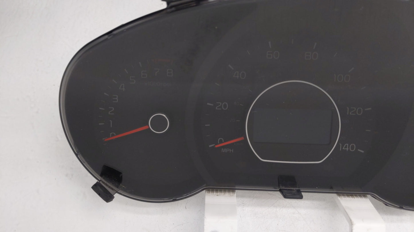 2014-2015 Kia Soul Instrument Cluster Speedometer Gauges P/N:94006-B2510 94006-B2520 Fits Fits 2014 2015 OEM Used Auto Parts