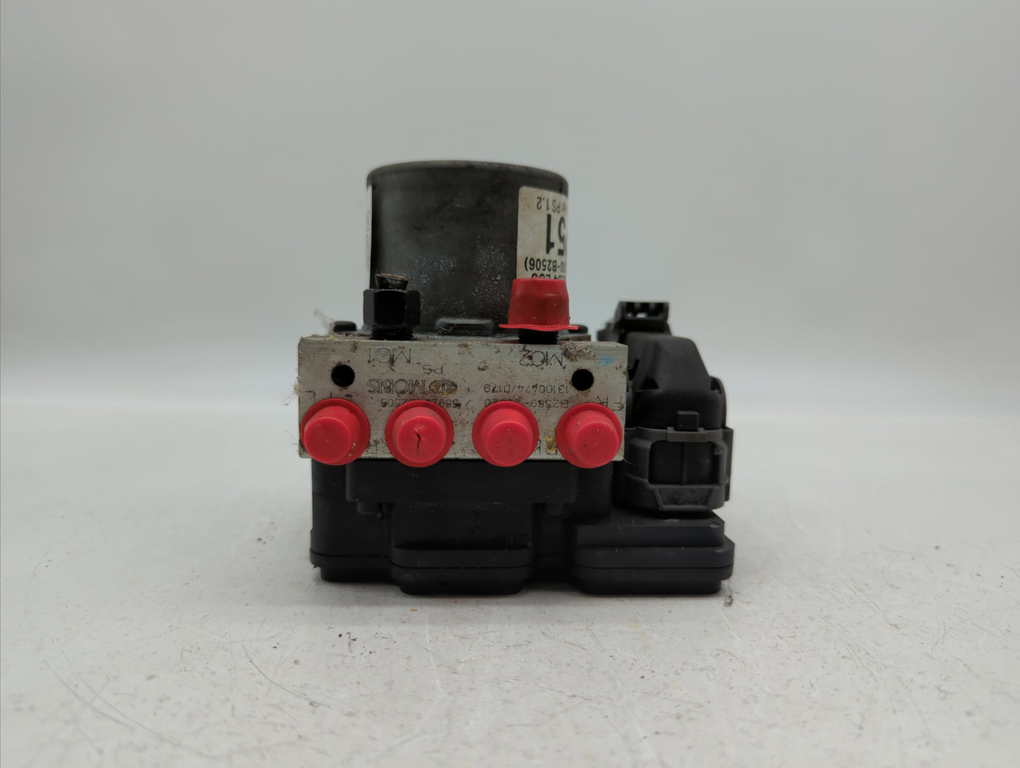 2014-2015 Kia Soul ABS Pump Control Module Replacement P/N:58900-B2506 58929-B2506, 58920-B2506 Fits Fits 2014 2015 OEM Used