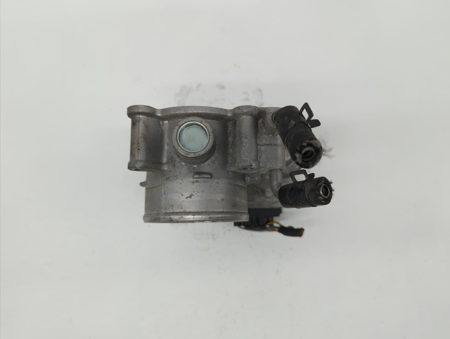 2014-2019 Kia Soul Throttle Body P/N:35100-2E710 35100-2E000 Fits Fits 2011 2012 2013 2014 2015 2016 2017 2018 2019 OEM Used