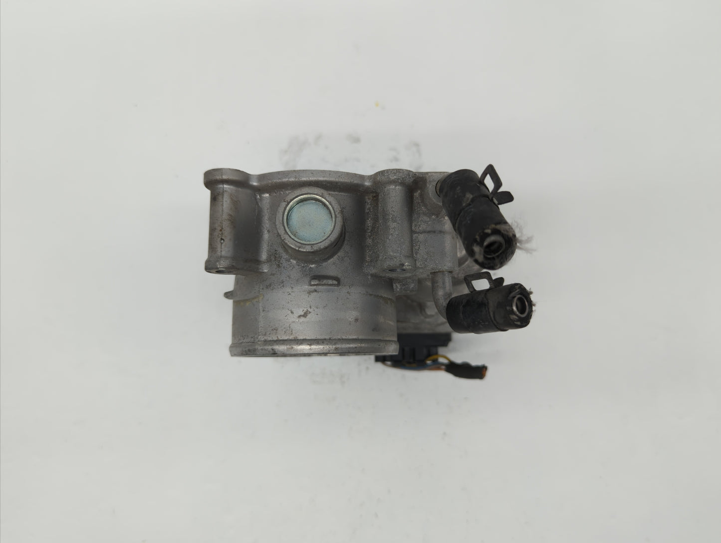 2014-2019 Kia Soul Throttle Body P/N:35100-2E710 35100-2E000 Fits Fits 2011 2012 2013 2014 2015 2016 2017 2018 2019 OEM Used