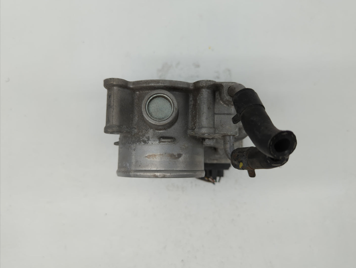 2014-2019 Kia Soul Throttle Body P/N:35100-2E710 35100-2E000 Fits Fits 2011 2012 2013 2014 2015 2016 2017 2018 2019 OEM Used