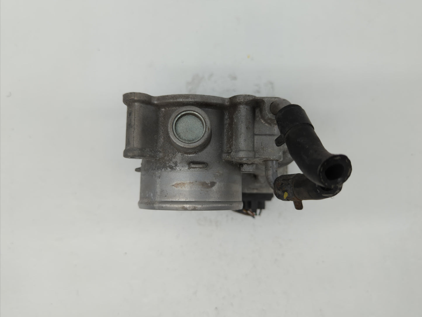 2014-2019 Kia Soul Throttle Body P/N:35100-2E710 35100-2E000 Fits Fits 2011 2012 2013 2014 2015 2016 2017 2018 2019 OEM Used