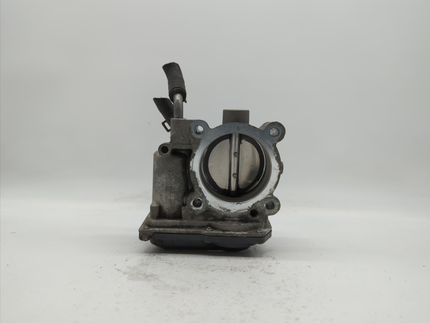 2014-2019 Kia Soul Throttle Body P/N:35100-2E710 35100-2E000 Fits Fits 2011 2012 2013 2014 2015 2016 2017 2018 2019 OEM Used