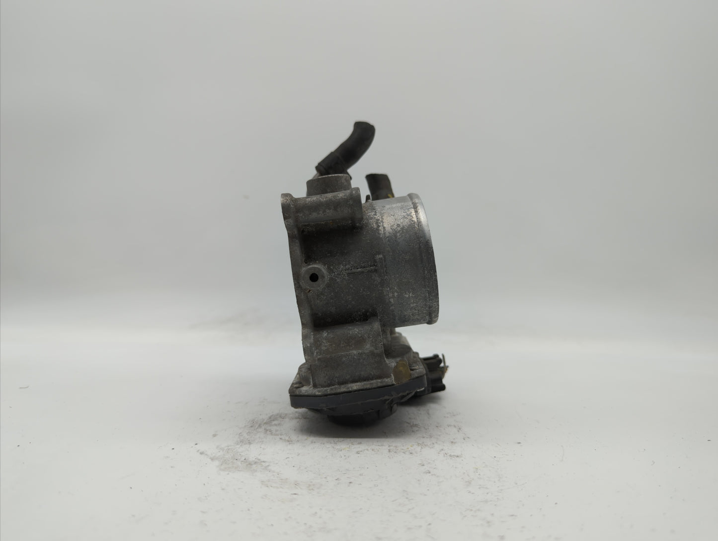 2014-2019 Kia Soul Throttle Body P/N:35100-2E710 35100-2E000 Fits Fits 2011 2012 2013 2014 2015 2016 2017 2018 2019 OEM Used