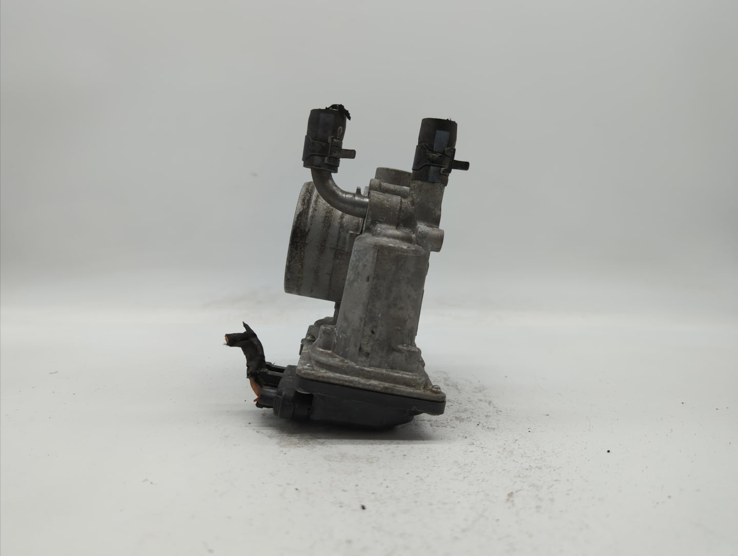 2012-2019 Kia Soul Throttle Body P/N:35100-2B310 5302-1S02, 35100-2B300 Fits Fits 2012 2013 2014 2015 2016 2017 2018 2019 OE