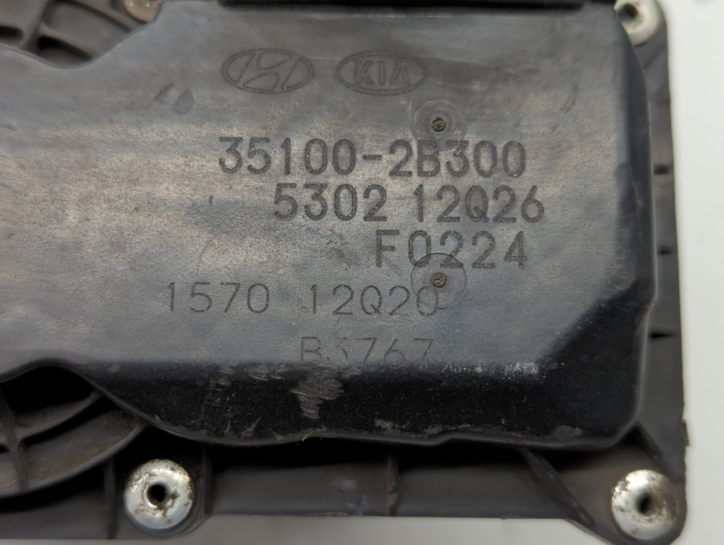 2012-2019 Kia Soul Throttle Body P/N:35100-2B310 5302-1S02, 35100-2B300 Fits Fits 2012 2013 2014 2015 2016 2017 2018 2019 OE